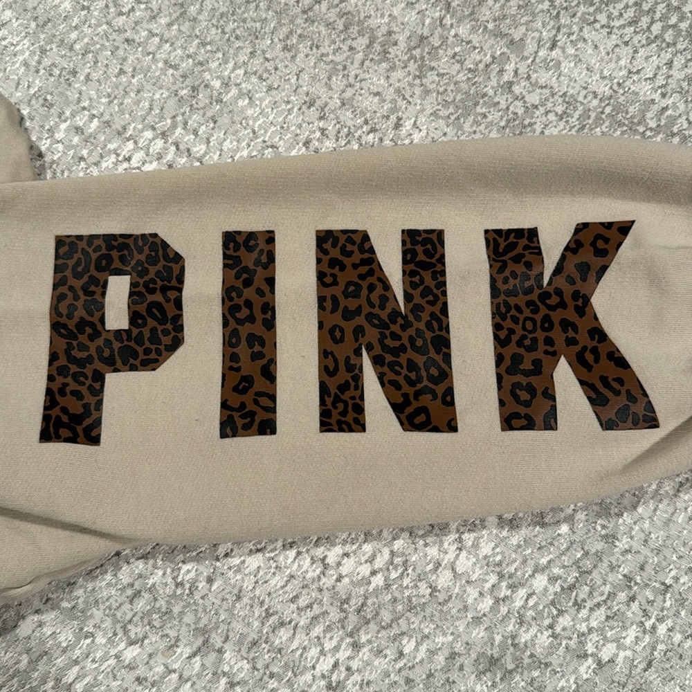 VS cheetah pink sweatpants